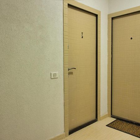 Cozy Flowers Studio - Fast Wi-Fi & Washer-Dryer Braşov Dış mekan fotoğraf